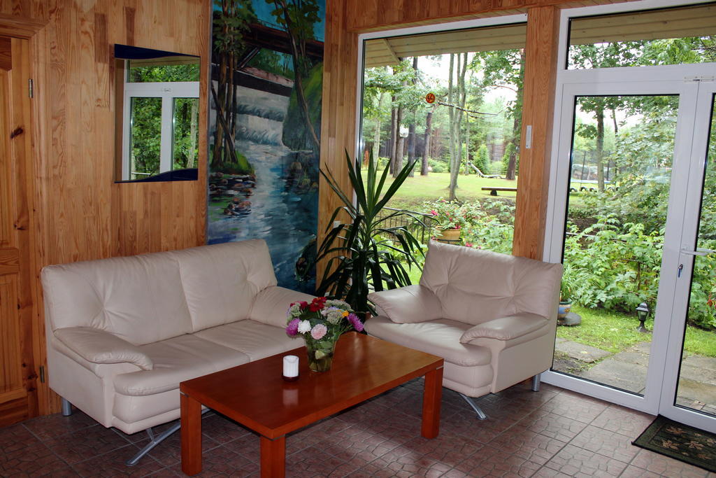 Imantas Nams Hotel Jurkalne Exterior foto